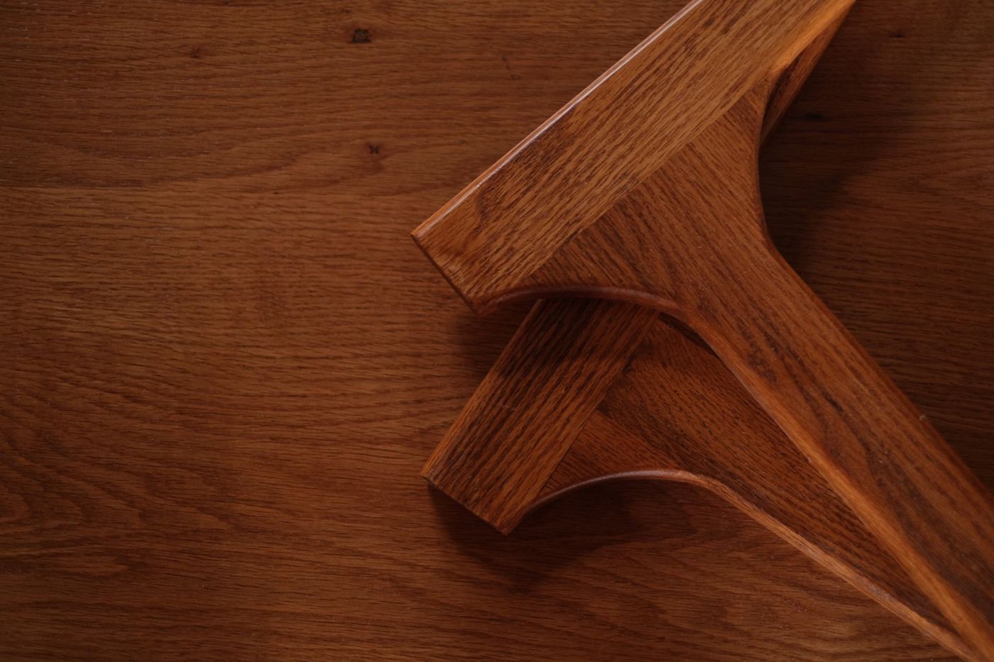 Entretien d’un meuble en bois poli